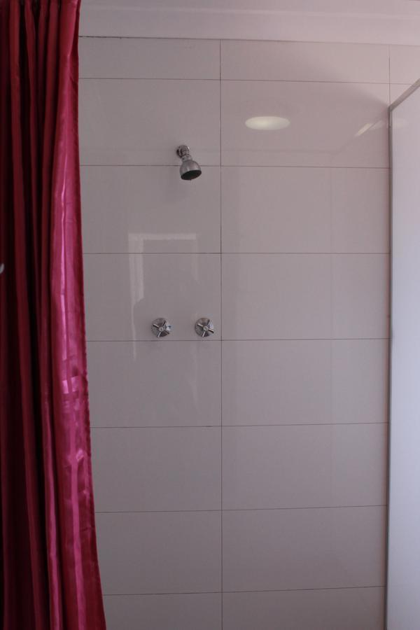 Haus Accommodation - Note - Valid Passport Required To Check-In เพิร์ท ภายนอก รูปภาพ