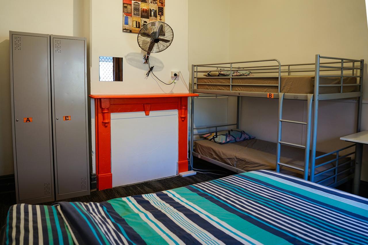 Haus Accommodation - Note - Valid Passport Required To Check-In เพิร์ท ภายนอก รูปภาพ