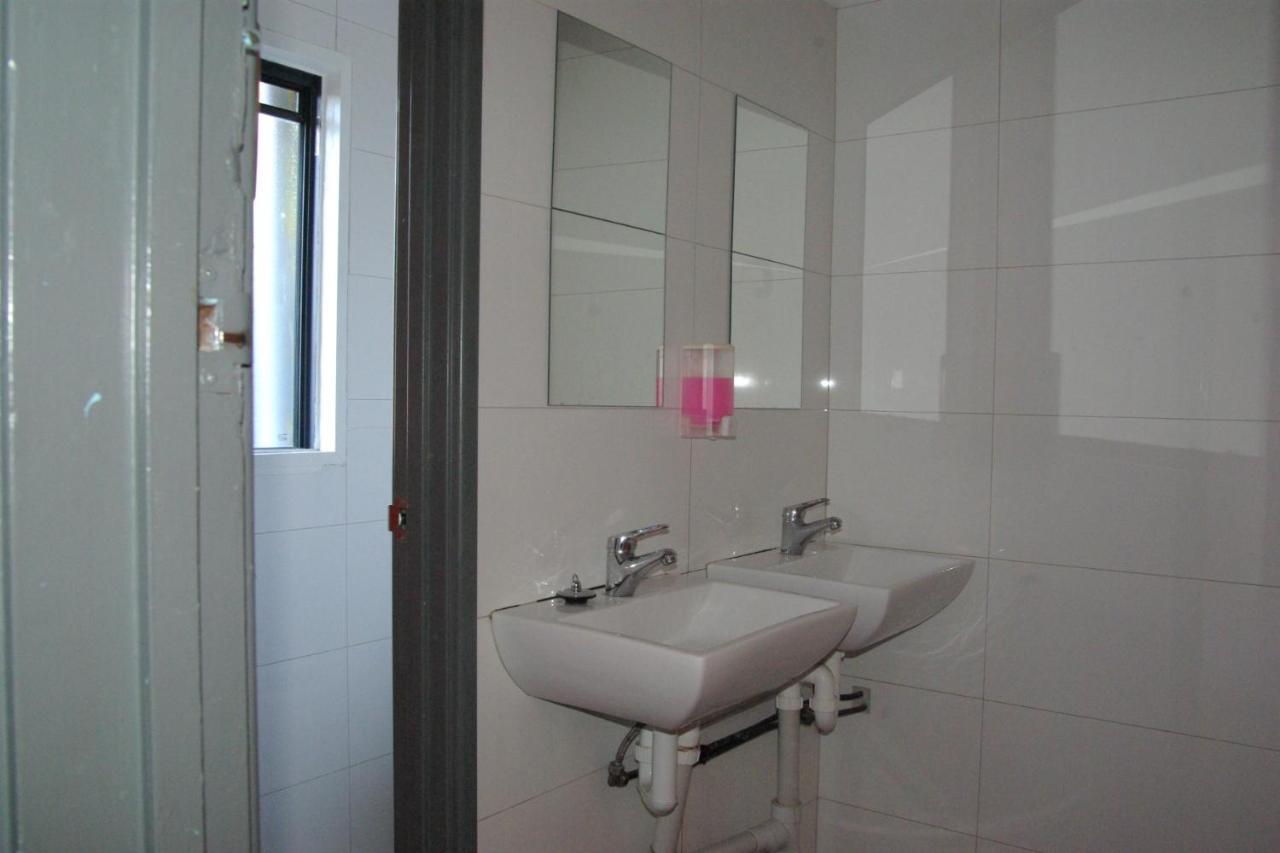 Haus Accommodation - Note - Valid Passport Required To Check-In เพิร์ท ภายนอก รูปภาพ
